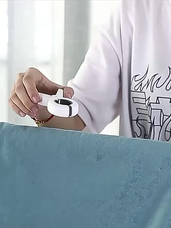 ที่หนีบผ้าตัวใหญ่ พลาสติกแข็งแรง กิ๊บหนีบผ้าแรงหนีบสูง กันลม ใช้กับผ้าห่ม ผ้านวม ผ้าปูที่นอน