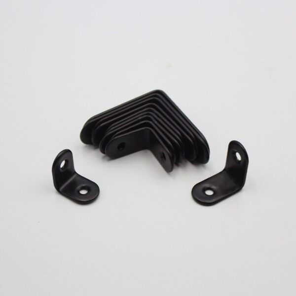 เหล็กฉาก DIY สีดำ หนา 2.0-2.5 มิล สำหรับยึดมุมและสร้างโครงงานต่างๆ มีการเจาะรูใช้งานสะดวก