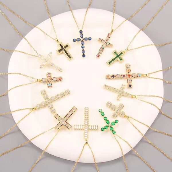 สร้อยคอจี้กางเขนวินเทจ งานประณีต หรูหราระดับไฮเอนด์ ของขวัญสุดพิเศษสำหรับผู้หญิง