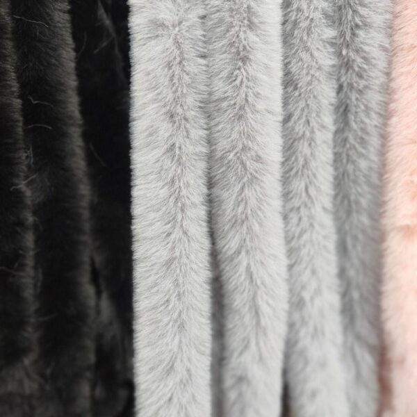 ริบบิ้นขนเฟอร์เทียม หนา 5CM นุ่มฟู สำหรับตกแต่งชุดแฟชั่น งานแฮนด์เมด DIY ตัดเย็บ 1 เมตร