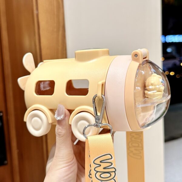 ขวดน้ำลายรถบัส 500 มล. กันรั่ว สำหรับเด็กผู้ชายและเด็กผู้หญิง ขวดน้ำพกพาน่ารัก เหมาะสำหรับใช้งานทุกวัน